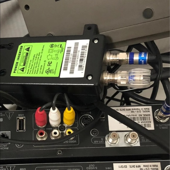 Directv boxes 4 pcs - Picture 2 of 3